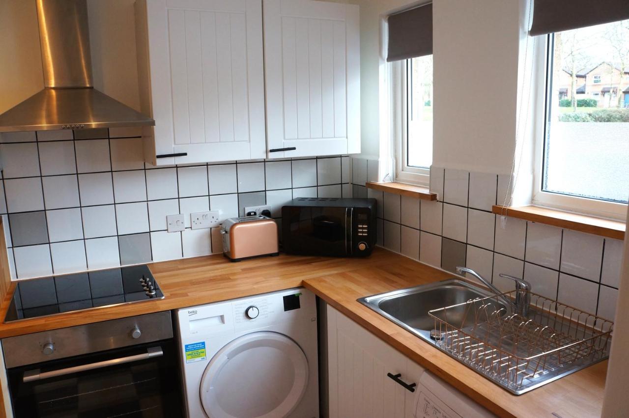 The Oldbrook Garden Flat Apartment Milton Keynes Exterior photo